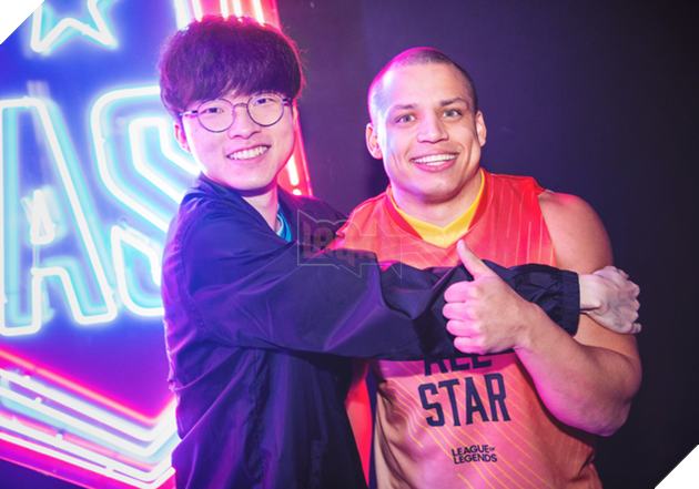 Ai cũng muốn kết thân cùng Faker, nhưng chỉ có duy nhất Tyler1 là được Quỷ Vương đáp lễ nhiệt tình - Ảnh 6.