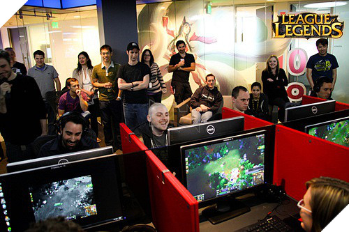 Riot Games nhắc game thủ nhớ về câu chuyện cảm động nhất LMHT khi ra mắt Jax Loạn Thế Thần Binh - Ảnh 3.