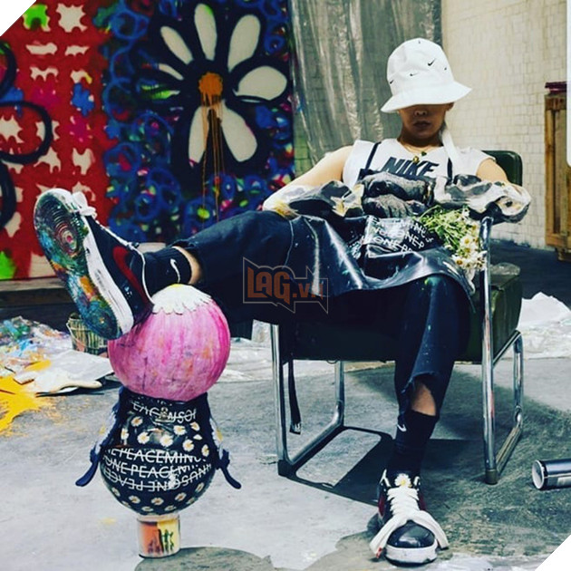 Chụp ảnh cùng sếp lớn của T1, Faker khoe nhẹ đôi giầy siêu hot mang thương hiệu G-Dragon giá hơn 90 triệu đồng - Ảnh 7.