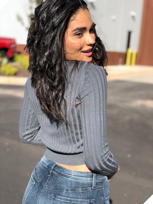 Điểm danh dàn nữ chính đốn tim khán giả trong Black Christmas 6