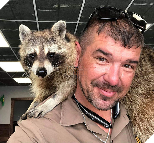 Anh em shipper bên Mỹ lập hẳn group Facebook về những chú chó mà họ gặp hàng ngày khi đang giao hàng 12