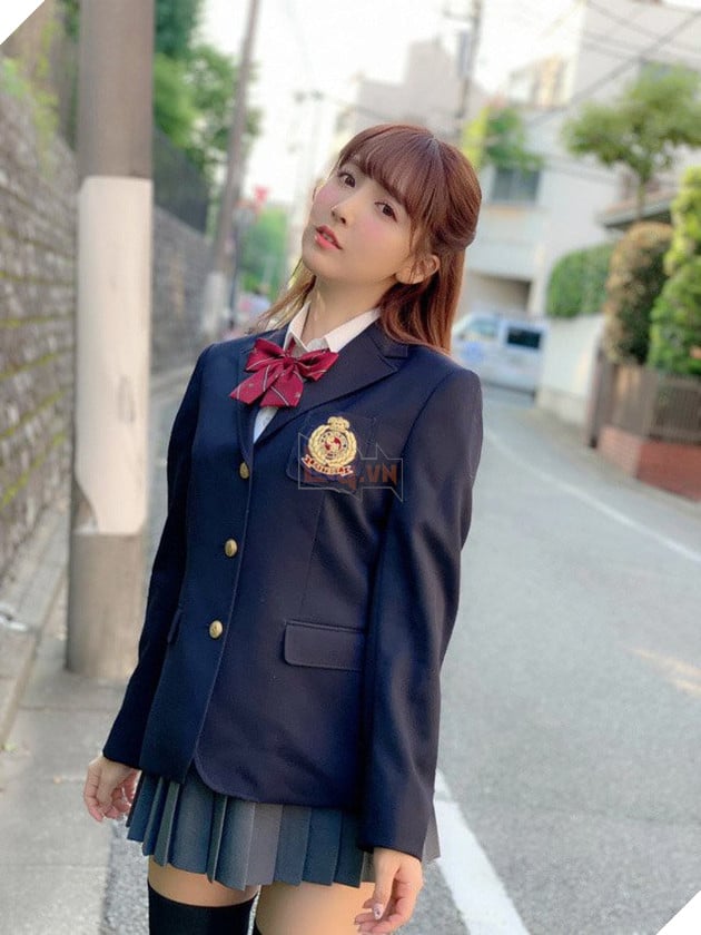 Yua Mikami - từ cô nàng hot girl trong trẻo cho tới quyết định đổi đời để trở thành thần tượng số một của dòng phim 18+ - Ảnh 4.