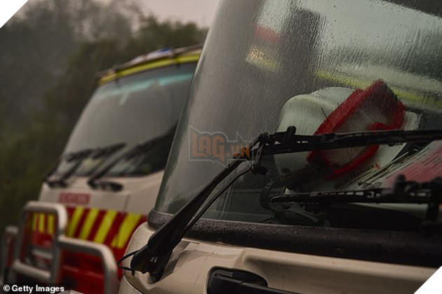 Ơn trời mưa rồi! Trận mưa lớn cứu tinh cho đại thảm họa đ&#227; xuất hiện, nhiệt độ giảm l&#224;m dịu cơn b&#227;o lửa tại &#218;c - Ảnh 3.