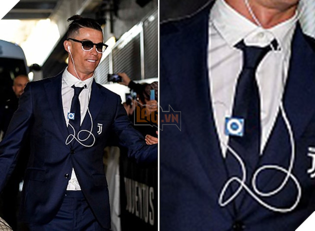Ngôi sao bóng đá Christiano Ronaldo vẫn dùng iPod cổ để nghe nhạc 