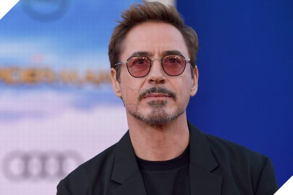 Robert Downey Jr. úp mở khả năng tái xuất hiện của Iron Man trong MCU 2