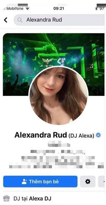 Góc tối cổ: Nữ DJ Ukraine từng “thả thính” Văn Hậu lên tiếng về sự cố giống Trâm Anh - Ảnh 1.