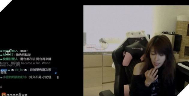 Quên bật phần mềm, nữ streamer gợi cảm lộ nhan sắc thật, lại còn hồn nhiên ăn gỉ mũi làm hết hồn fan hâm mộ - Ảnh 6.