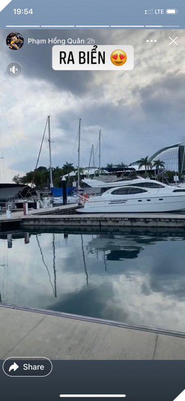 Xịn sò như Team Flash, cả team đi Singapore du lịch còn thuê hẳn du thuyền để tham quan sương sương - Ảnh 2.