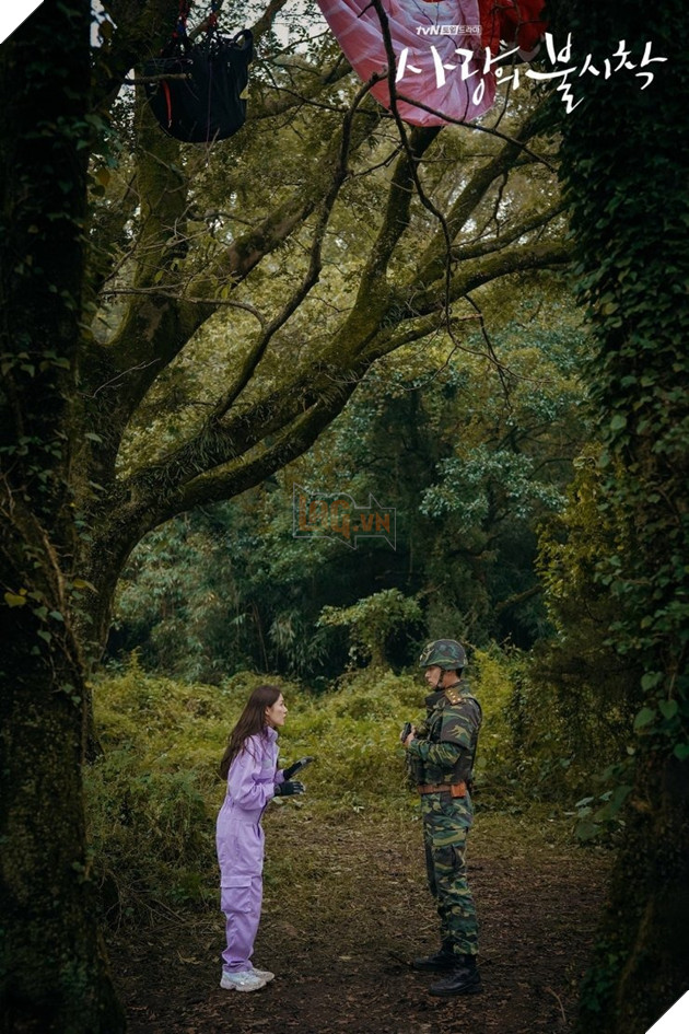 Crash Landing On You: Chuyện tình lãng mạn vượt biên giới Nam - Bắc Triều - siêu phẩm tình cảm, hài hước mới của Netflix 2