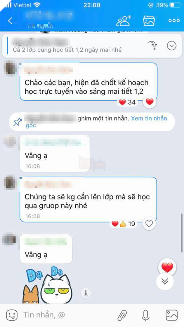 Các thông báo dạy học trực tuyến được đăng tải trên các hội nhóm đã tạo