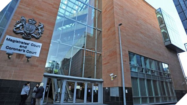 Bé trai 14 tuổi thừa nhận hiếp dâm 12 phụ nữ