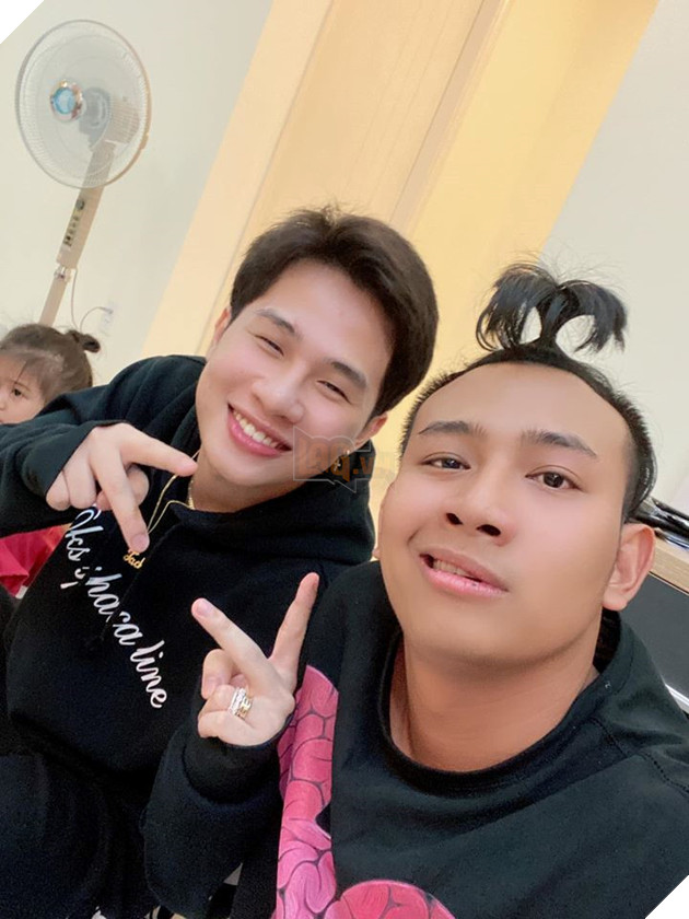 Thái Vũ bất ngờ chỉ trích fan của Jack là nít ranh xin ba mẹ từng xu đi học dù trước vẫn ủng hộ Jack hết mình