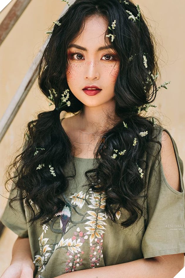 Tiểu sử Minh Nghi VETV - Nữ MC xinh đẹp tại vòng bảng MSI 2019