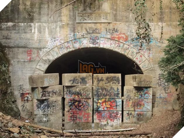 Kinh hãi vì những giai thoại rùng rợn có thật về ngôi làng bị nguyền rủa ở Nhật Bản 8