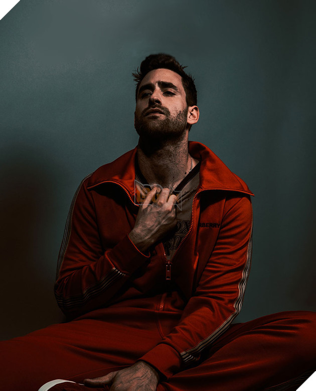 Nhìn ngắm nhan sắc đốn tim fan nữ của kẻ vô hình biến thái trong The Invisible Man 6