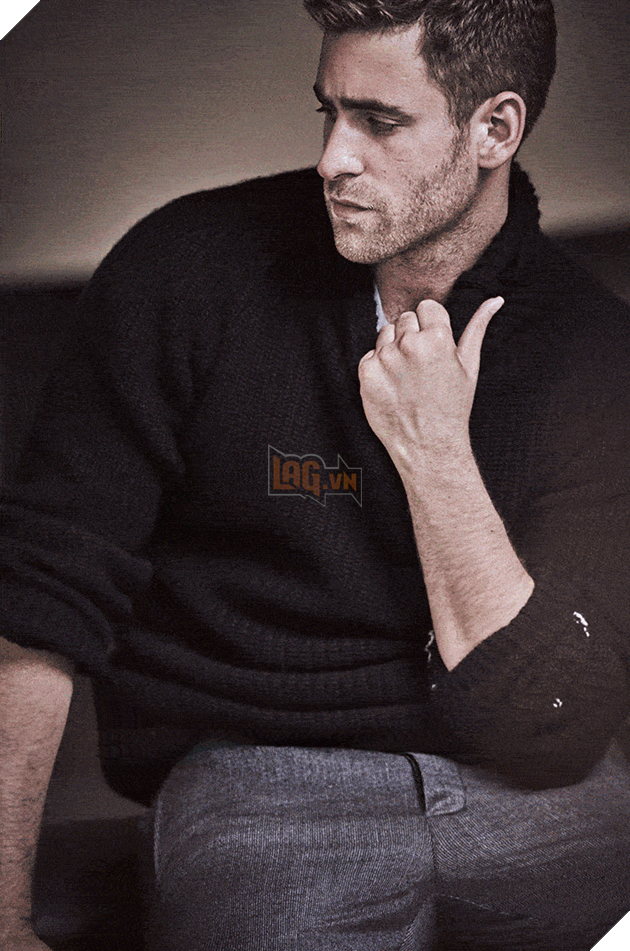 Nhìn ngắm nhan sắc đốn tim fan nữ của kẻ vô hình biến thái trong The Invisible Man 5