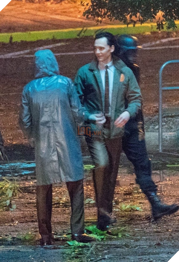 Hậu trường Loki: Loạt ảnh leak hé lộ phiên bản nữ của thánh lừa lọc nhà Marvel