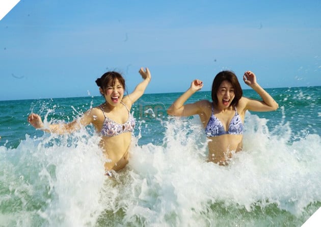 Mỹ nhân 18+ Nhật Bản bất ngờ tới Việt Nam, khoe nhan sắc trong tà áo dài, fan rần rần khen ngợi nhan sắc - Ảnh 5.