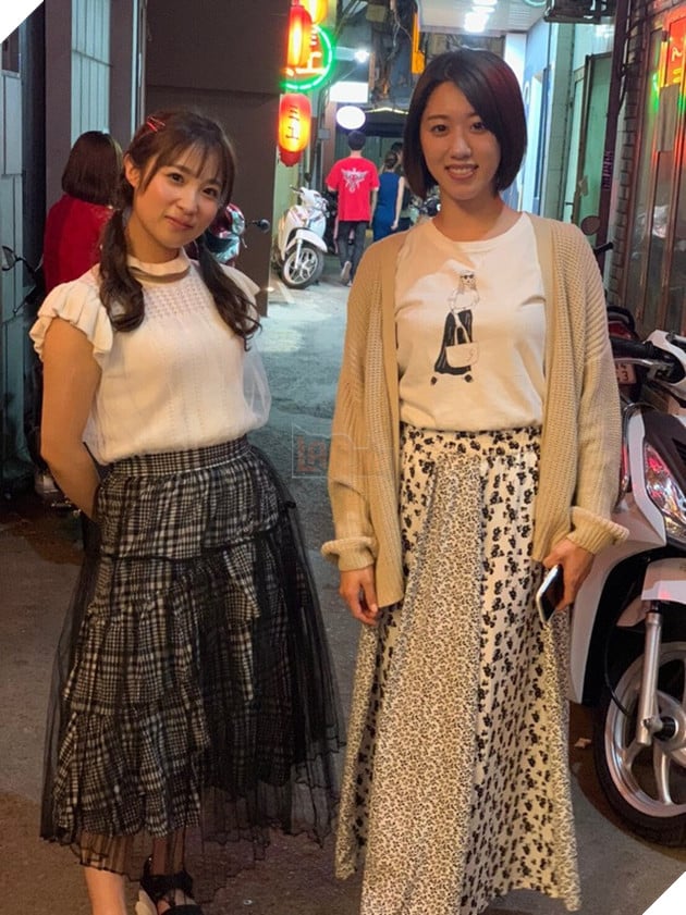 Mỹ nhân 18+ Nhật Bản bất ngờ tới Việt Nam, khoe nhan sắc trong tà áo dài, fan rần rần khen ngợi nhan sắc - Ảnh 10.