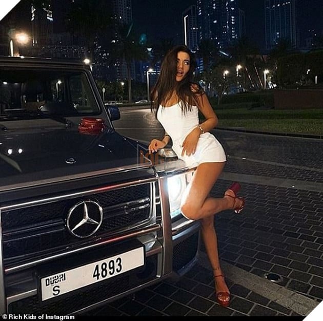 Cuộc sống sang chảnh của Rich Kid thế giới giữa mùa dịch: siêu xe, chuyên cơ riêng, khẩu trang hàng hiệu - Ảnh 8.