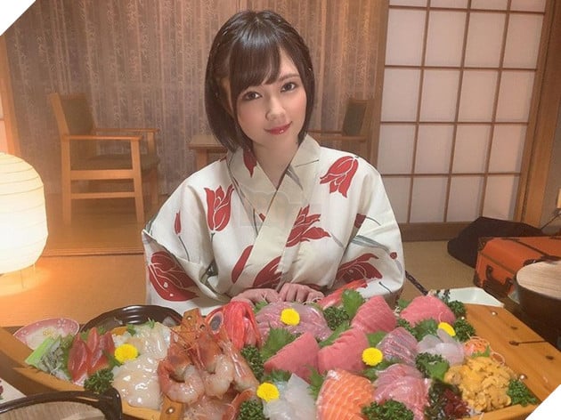 Ngắm nhan sắc Remu Suzumori, mỹ nữ ăn ảnh nhất làng phìm 18+ Nhật Bản - Ảnh 1.