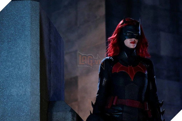 Batwoman của Warner Bros bất ngờ hoãn ghi hình vì tai nạn nghiêm trọng tại phim trường