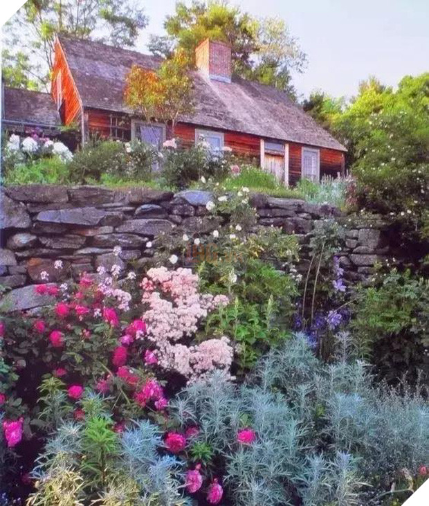 Ngôi nhà cổ tích có thật của bà cụ 92 tuổi khiến ai ai cũng phải trầm trồ, ước mơ - Ảnh 5.