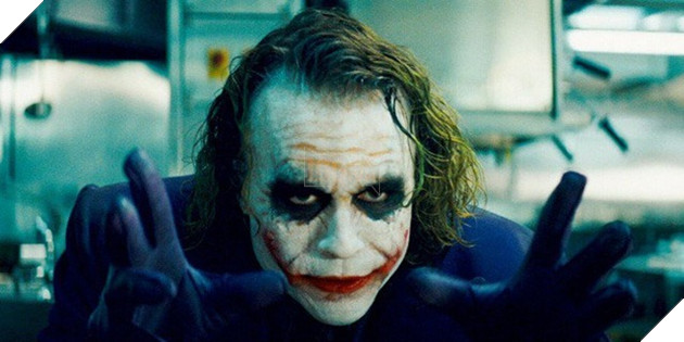 3 thuyết âm mưu cực đen tối gây sốc về Joker trong vũ trụ DC: Kẻ siêu tội phạm chính là anh hùng của Gotham? 2