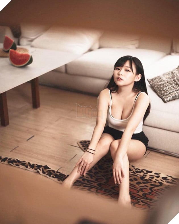 Chiêu trò như cô nàng streamer, mặt xinh dáng đẹp nhưng vẫn selfie kín mít khoe sự gợi cảm để nổi tiếng - Ảnh 6.