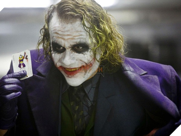 3 thuyết âm mưu cực đen tối gây sốc về Joker trong vũ trụ DC: Kẻ siêu tội phạm chính là anh hùng của Gotham? 4