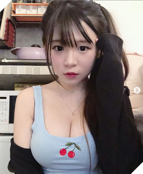 Chiêu trò như cô nàng streamer, mặt xinh dáng đẹp nhưng vẫn selfie kín mít khoe sự gợi cảm để nổi tiếng - Ảnh 9.
