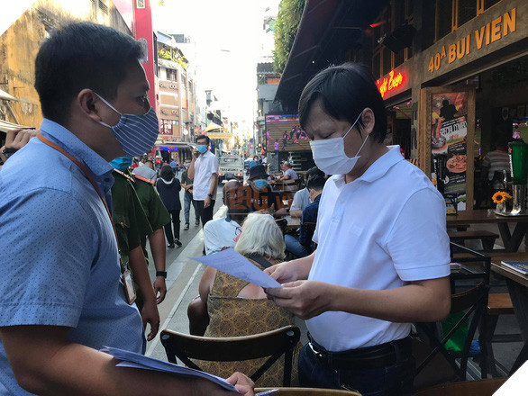 TP.HCM đóng cửa nhà hàng, quán ăn, tiệm hớt tóc... đến hết tháng 3 - Ảnh 1.