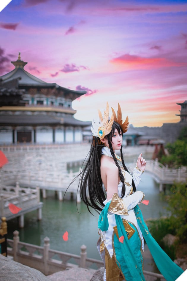 LMHT: Choáng váng vì vẻ đẹp tựa thần tiên tỉ tỉ trong bộ cosplay Irelia Tiên Kiếm của nữ game thủ Trung Quốc - Ảnh 12.