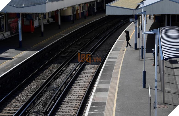 Rợn người với chùm ảnh hoang tàn do Covid-19 không khác gì hậu tận thế trong các bộ phim đại dịch địa cầu 13