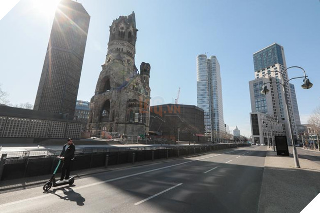 Rợn người với chùm ảnh hoang tàn do Covid-19 không khác gì hậu tận thế trong các bộ phim đại dịch địa cầu 16