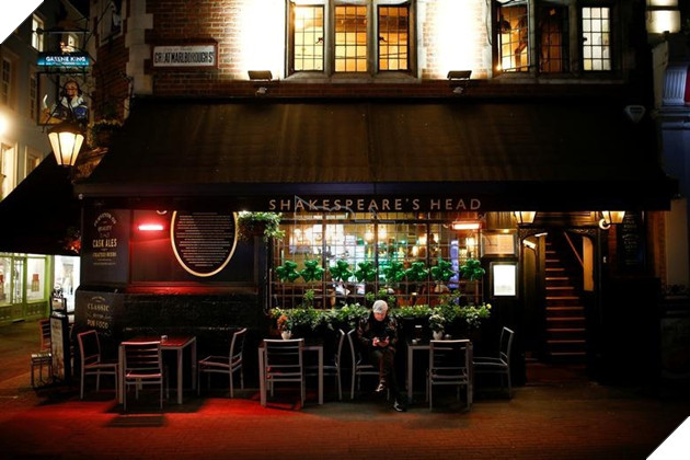 Rợn người với chùm ảnh hoang tàn do Covid-19 không khác gì hậu tận thế trong các bộ phim đại dịch địa cầu 3