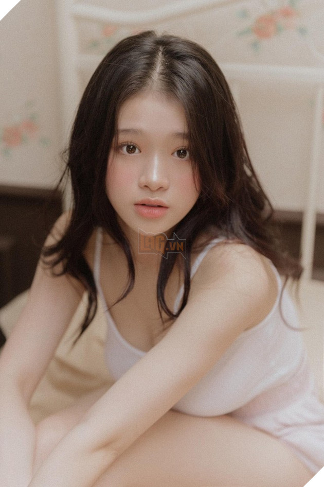 Linh Ka đăng tải bộ ảnh mới, vẫn sexy nhưng không còn phản cảm, cộng đồng mạng vào khen rần rần - Ảnh 3.