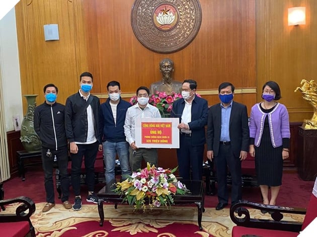 Game thủ 'Chim sẻ đi nắng' và cộng đồng AOE Việt ủng hộ hơn 300 triệu chống COVID