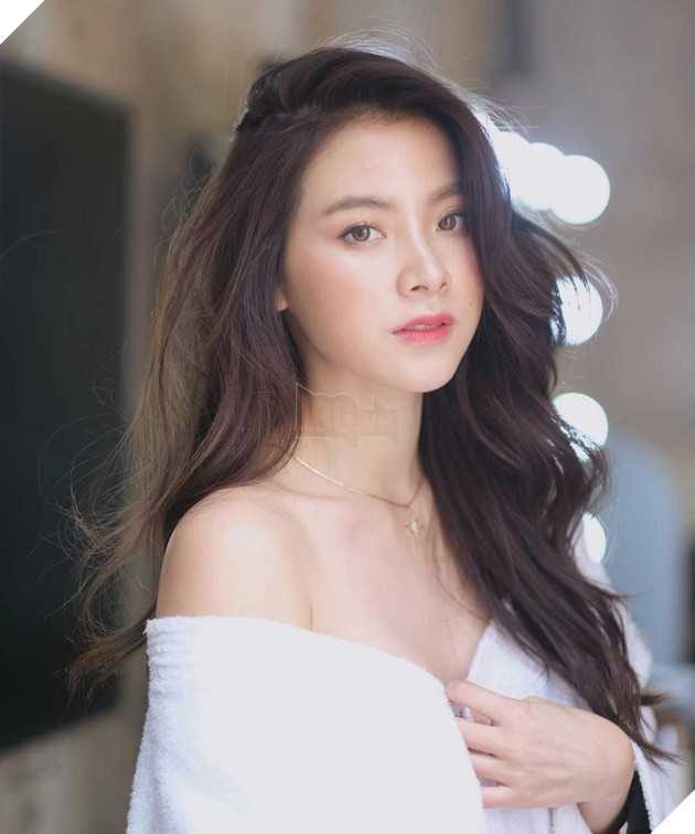 Nữ chính Friend Zone từ nhỏ đến lớn không biết xấu là gì 10