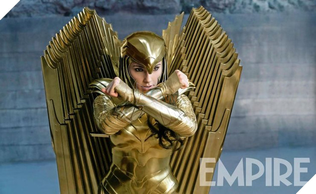 Hai hình ảnh đối lập của Wonder Woman Gal Gadot 2