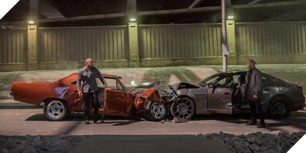 Giá trị và số lượng xe hơi bị phá huỷ trong Fast & Furious sẽ khiến bạn giật mình