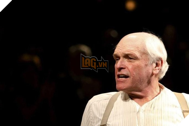 Ngôi sao phim First Blood từng giành giải Quả cầu vàng đột ngột qua đời tại nhà riêng 2