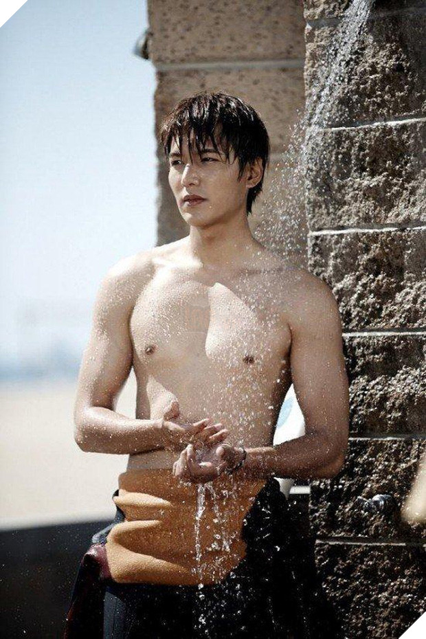 Tìm hiểu dàn diễn viên của bộ phim Quân vương bất diệt đang hot trên Netflix 8