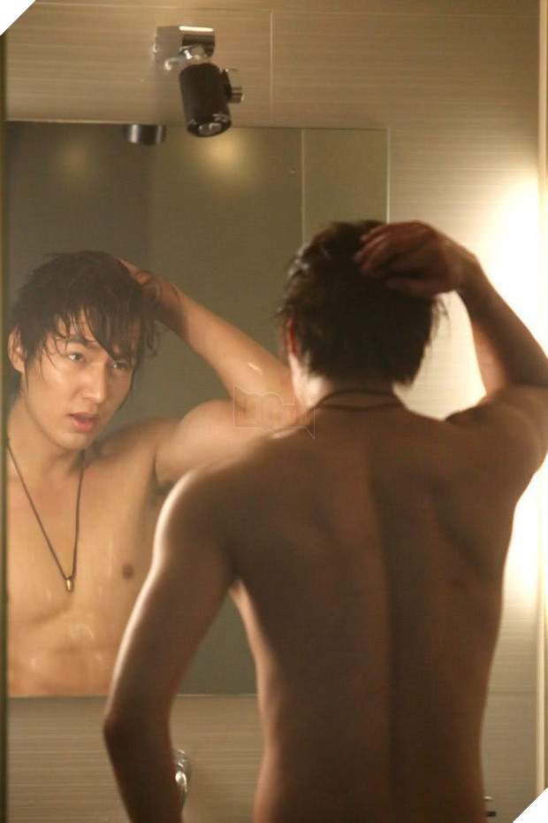 Tìm hiểu dàn diễn viên của bộ phim Quân vương bất diệt đang hot trên Netflix 9