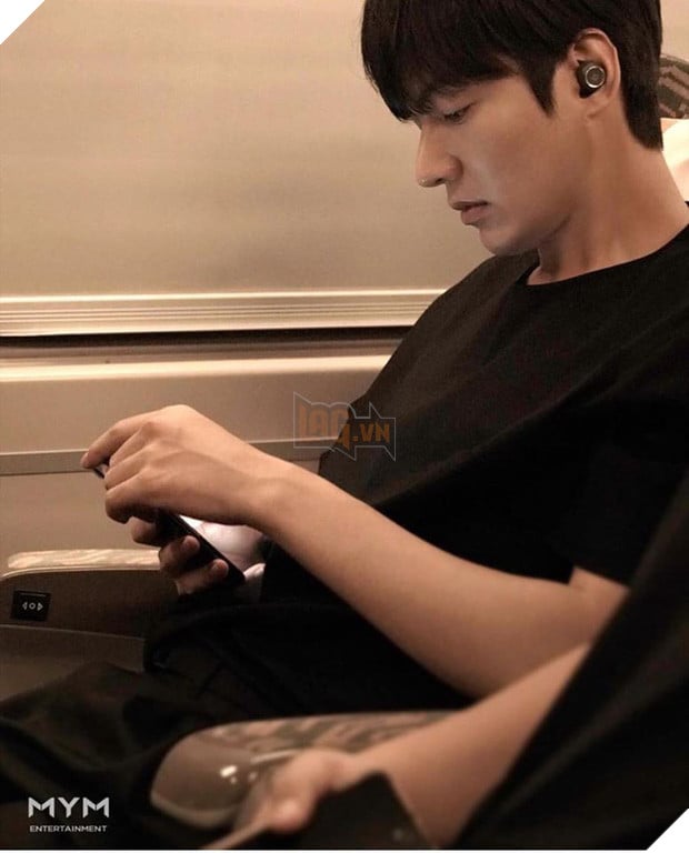 Tìm hiểu dàn diễn viên của bộ phim Quân vương bất diệt đang hot trên Netflix 10