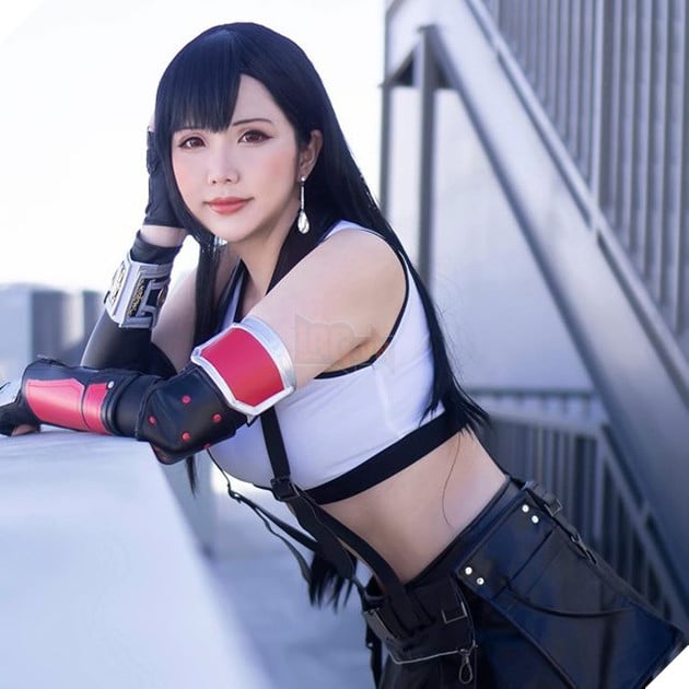 Vừa ra mắt, nàng Tifa của Final Fantasy VII Remake đã khiến fan bỏng mắt với sự biến thân cực gợi cảm - Ảnh 3.
