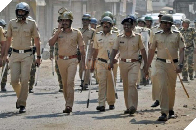Chết cười với cách cảnh sát Ấn Độ sử dụng PUBG Mobile để giữ chân người dân ở trong nhà tránh dịch - Ảnh 1.