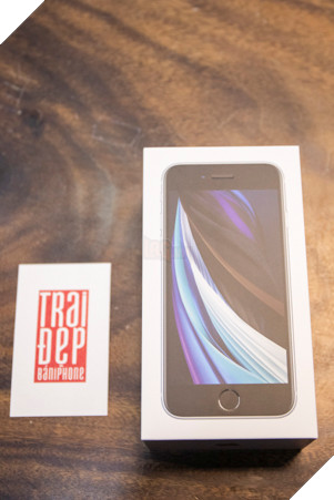 Cận cảnh iPhone SE 2020: Bình cũ rượu mới , cấu hình cực mạnh 3