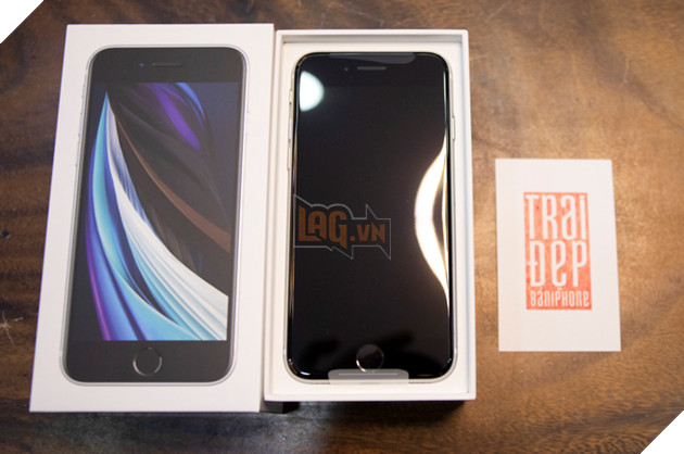 Cận cảnh iPhone SE 2020: Bình cũ rượu mới , cấu hình cực mạnh 4