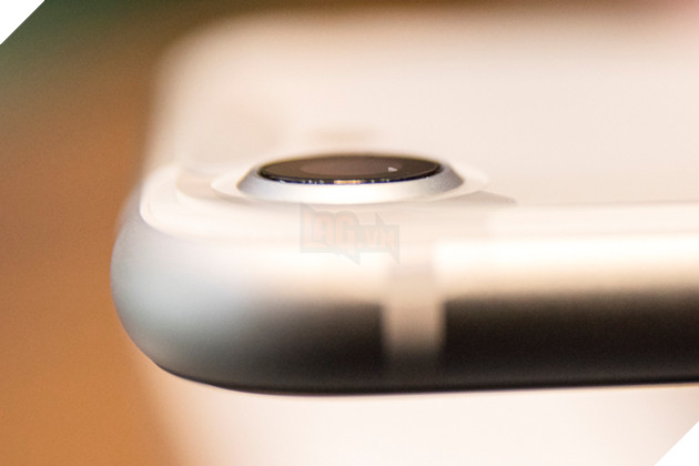 Cận cảnh iPhone SE 2020: Bình cũ rượu mới , cấu hình cực mạnh 7